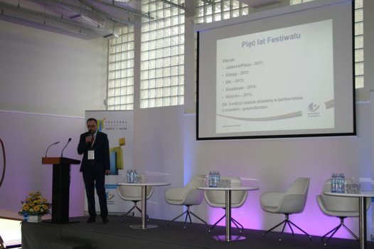 Prezentacje V Festiwalu